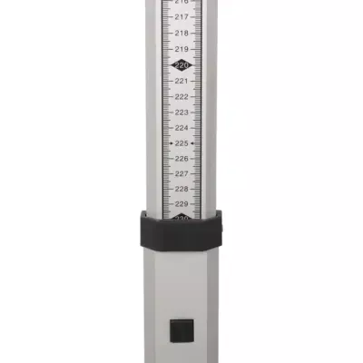 L3S3-235 Aluminum Leveling Staff